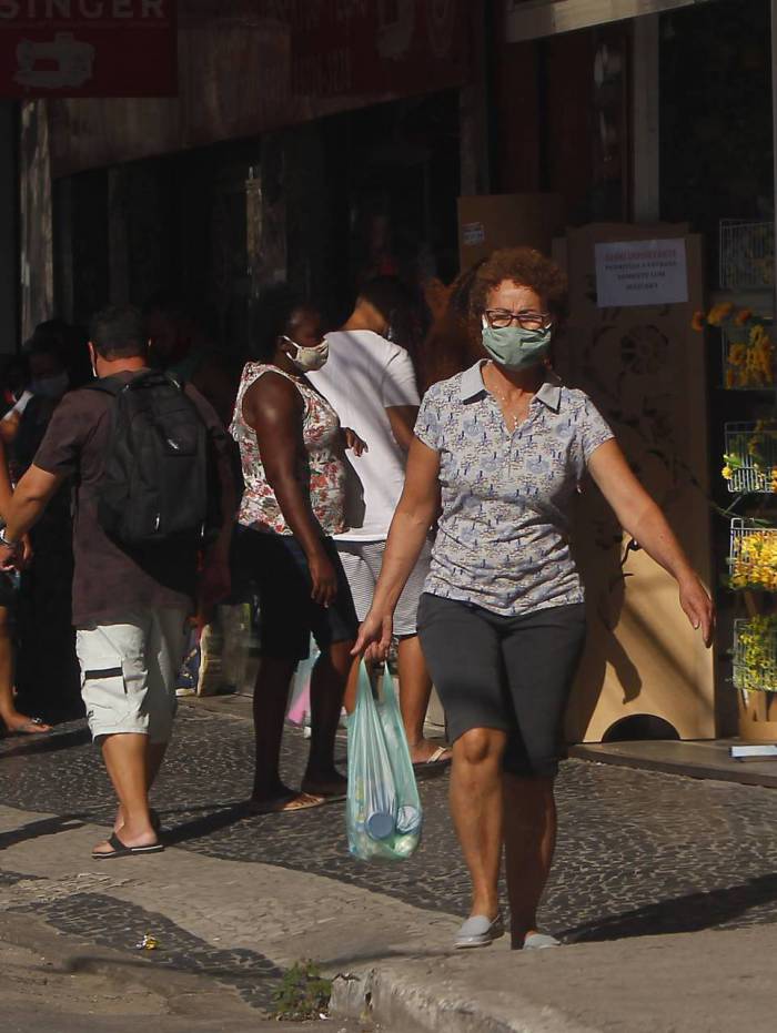 Rio de Janeiro 27/05/2020 - Covid-19 - Decisão liminar da Justiça do Rio de Janeiro suspende os efeitos do decreto municipal que permite o funcionamento do comércio em Duque de Caxias, na Baixada Fluminense. Foto: Luciano Belford/Agencia O Dia