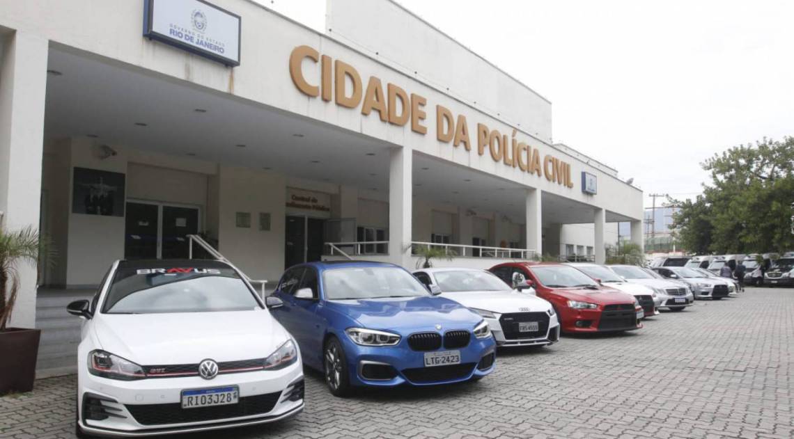 Corridas com carros de luxo: operação é realizada contra rachas no