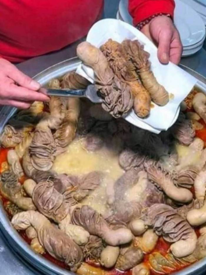 Chineses adoram comer prato especial feito a base de pênis? Checamos