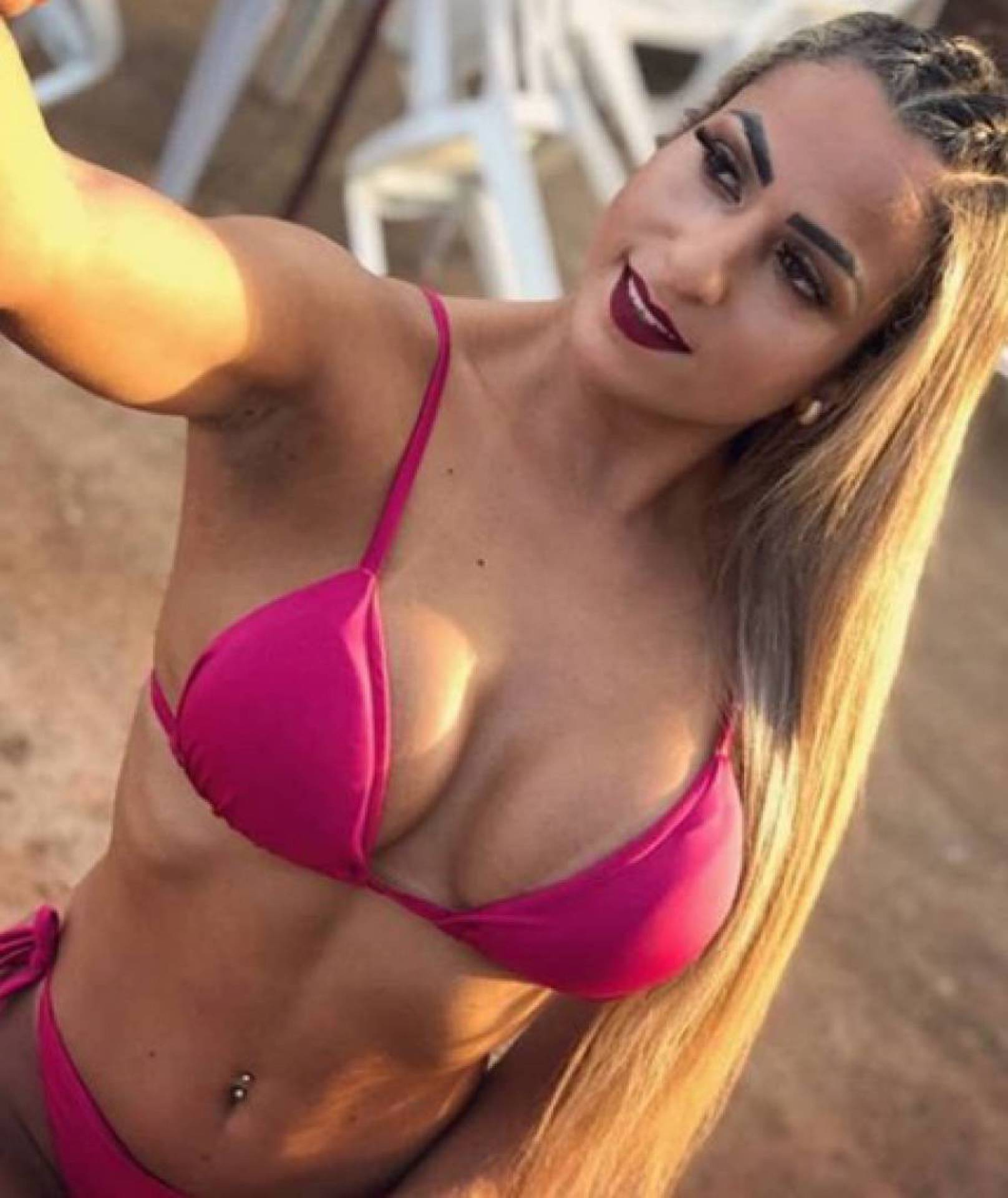 Priscielly Fernandes é musa do Goiás