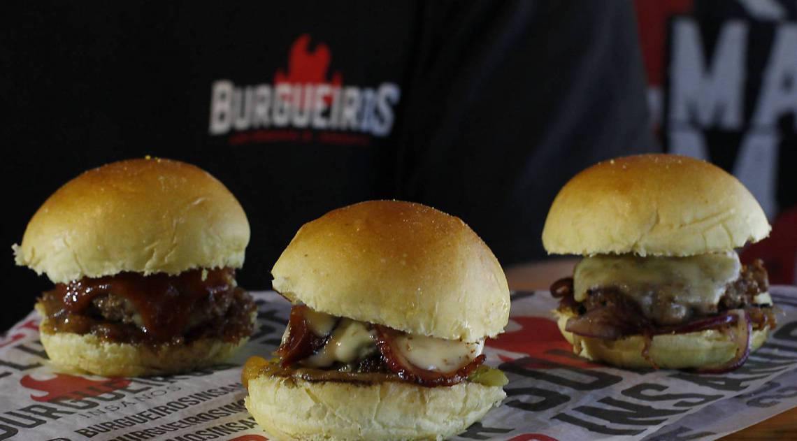 Rio de Janeiro 29/05/2020 - CADERNO BAIXADA - BURGUEIROS- Estrada Jo&atilde;o Ven&acirc;ncio Figueiredo, 300, Posse- Nova Igua&ccedil;u.. Foto: Luciano Belford/Agencia O Dia
