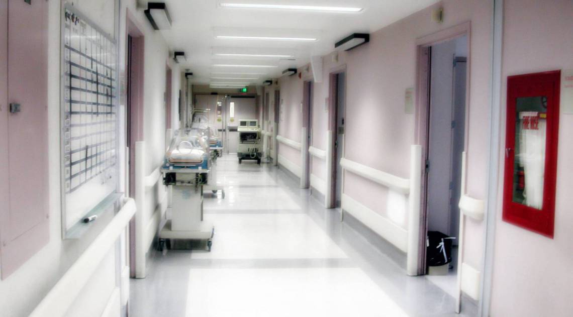 Bebê nasceu com duas bocas e precisou passar por cirurgia - Free images