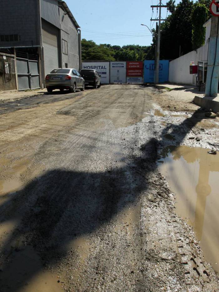 Com o novo adiamento, o hospital de São Gonçalo ainda enfrenta problemas como acesso