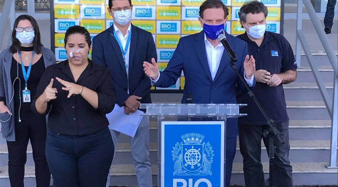 Na coletiva desta segunda-feira, o prefeito do Rio afirmou que o plano com seis fases foi decidido por unanimidade no conselho científico da prefeitura  - Ricardo Cassiano 