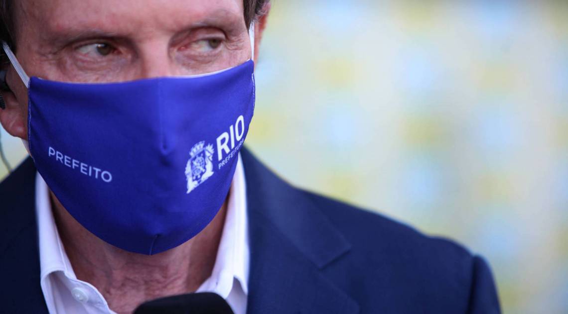 Crivella quer adequar protocolos de vigilância sanitária da Ferj e da Prefeitura