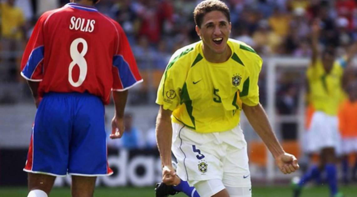 Edmílson foi pentacampeão do mundo com a Seleção - Reprodução