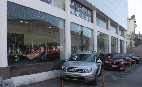 Vendas de veículos caem 10,2%, diz estudo da Anfavea