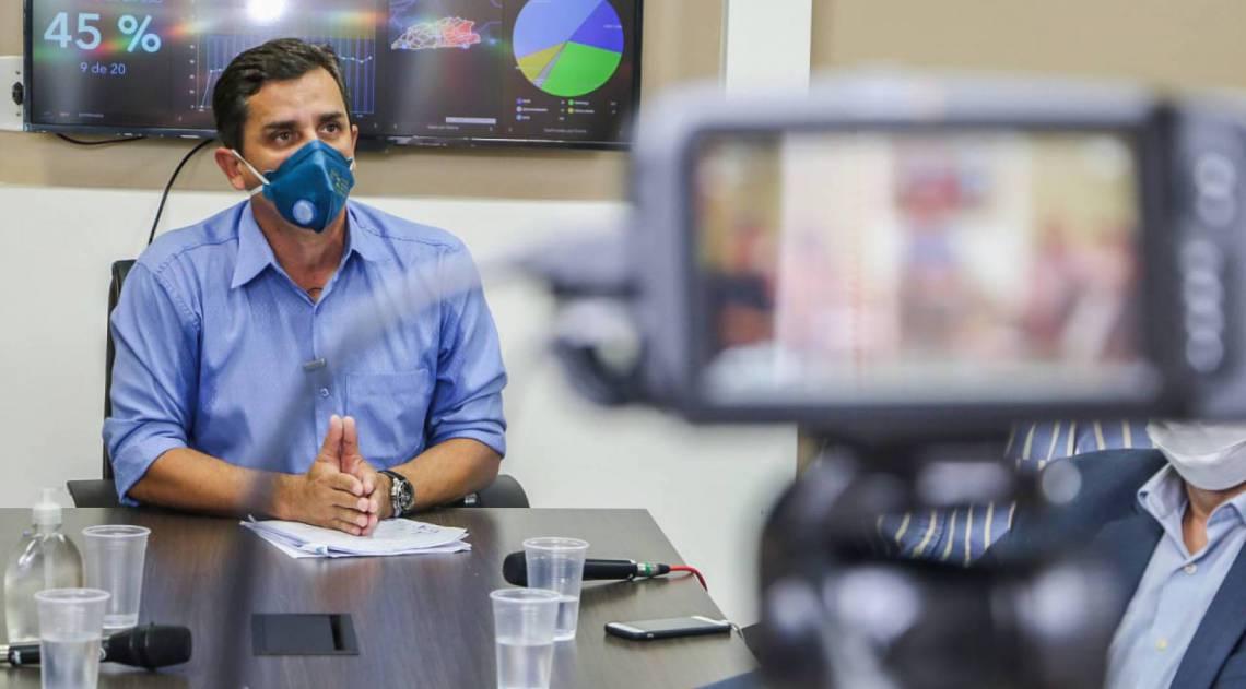 Fabiano Horta
 - Divulga&ccedil;&atilde;o/Vin&iacute;cius Manh&atilde;es