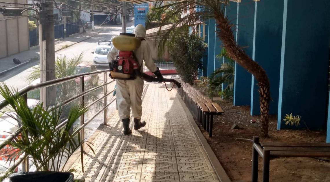 Cais Aterrado passa por nova sanitização contra o coronavírus em Volta Redonda - Secom VR