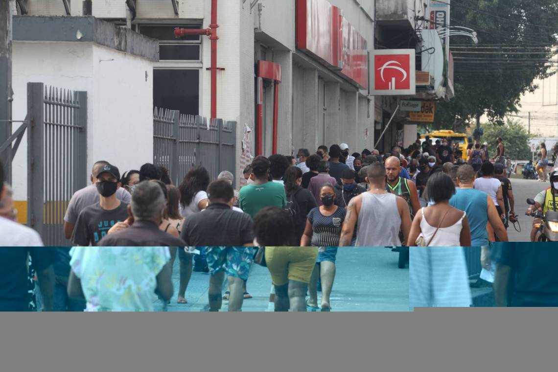 Rio, 04/06/2020  - COVID 19 - CORONAVIRUS - Primeiro dia de liberacao de algumas atividades em Sao Joao de Meriti, Estado do Rio. Foto: Ricardo Cassiano/Agencia O Dia