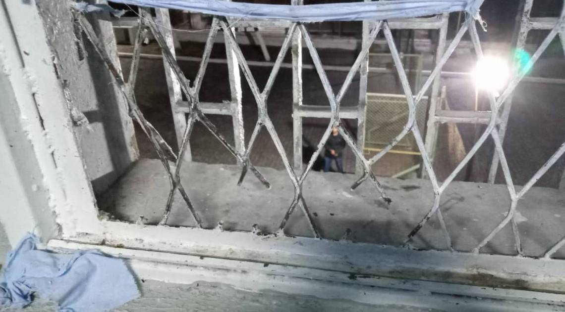 Agentes encontraram a grade serrada - Reprodução/Degase