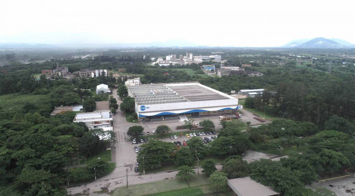 Planta da Cladtek do Brasil, que faz tubulações, inclusive submarinas no distrito de Santa Cruz