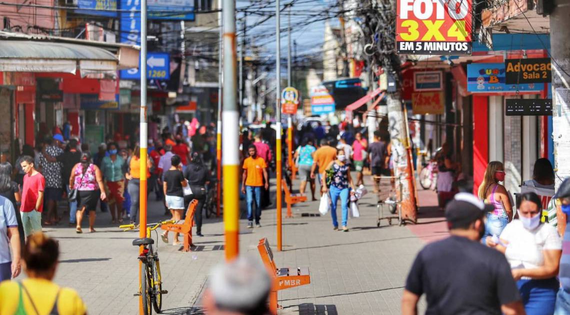 Primeiro dia de comércio aberto em Belford Roxo - Divulgação