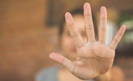 Vans intermunicipais com insulfilm serão multadas em combate a assédio