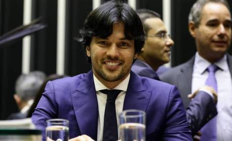 Fábio Faria é exonerado do Ministério das Comunicações