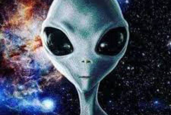 Enigma! Ovni aparece no c&eacute;u, deixa popula&ccedil;&atilde;o em alvoro&ccedil;o e desaparece misteriosamente