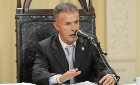 Um senador para cada local de campanha