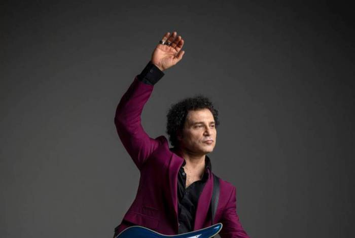 Live do Sarau em Casa acontecerá amanhã. O cantor Frejat é dos artistas que vão participar - LEO AVERSA