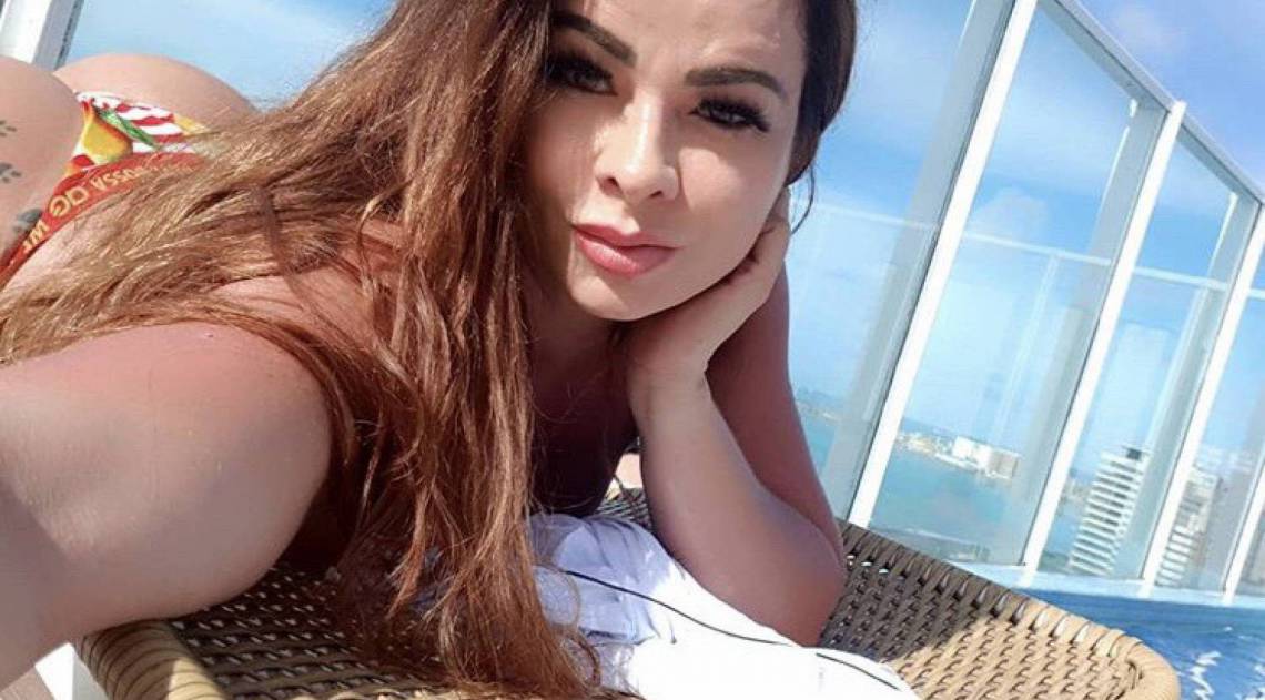 Eterna musa do Ceará, Renata Alves faz sucesso nas redes sociais