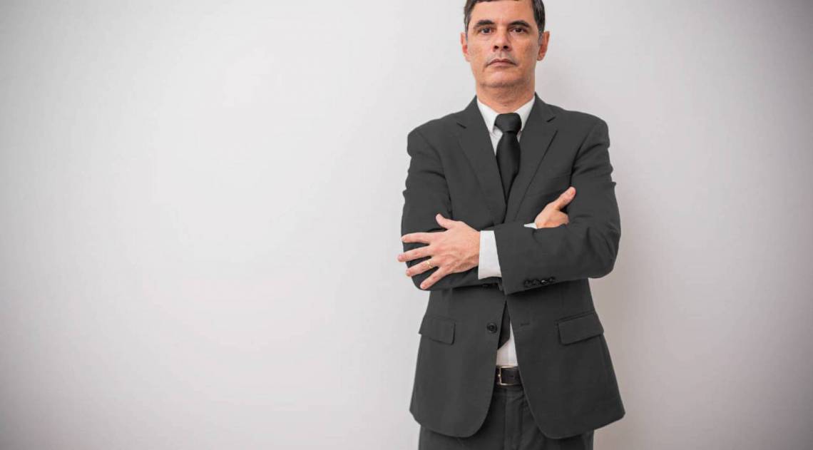 Uma das clientes do Dr. José Estevam, a cantora Ludmilla é vítima frequente de ataques racistas em redes sociais. Liberdade de expressão tem limite - WEMERSON P.