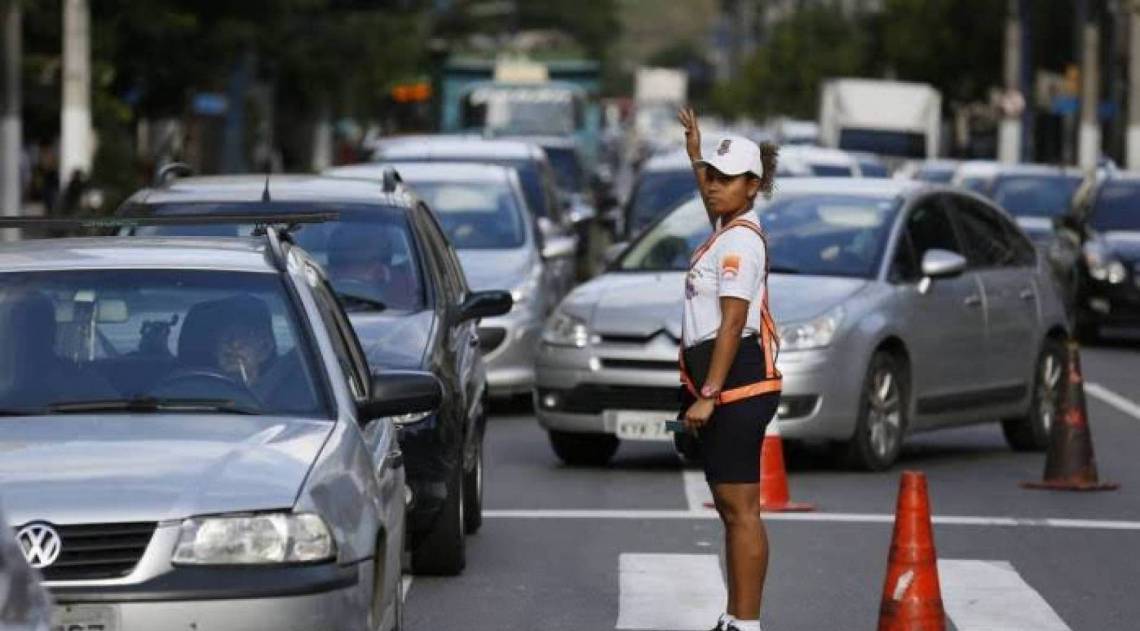 Reversível poderá ser montada em uma ou duas faixas de trânsito, dependendo do volume e do fluxo de veículos - Arquivo