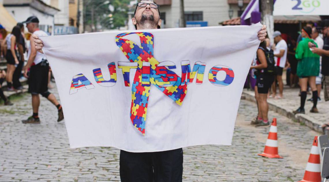 Narbal Fernandes. Correndo pelo Autismo