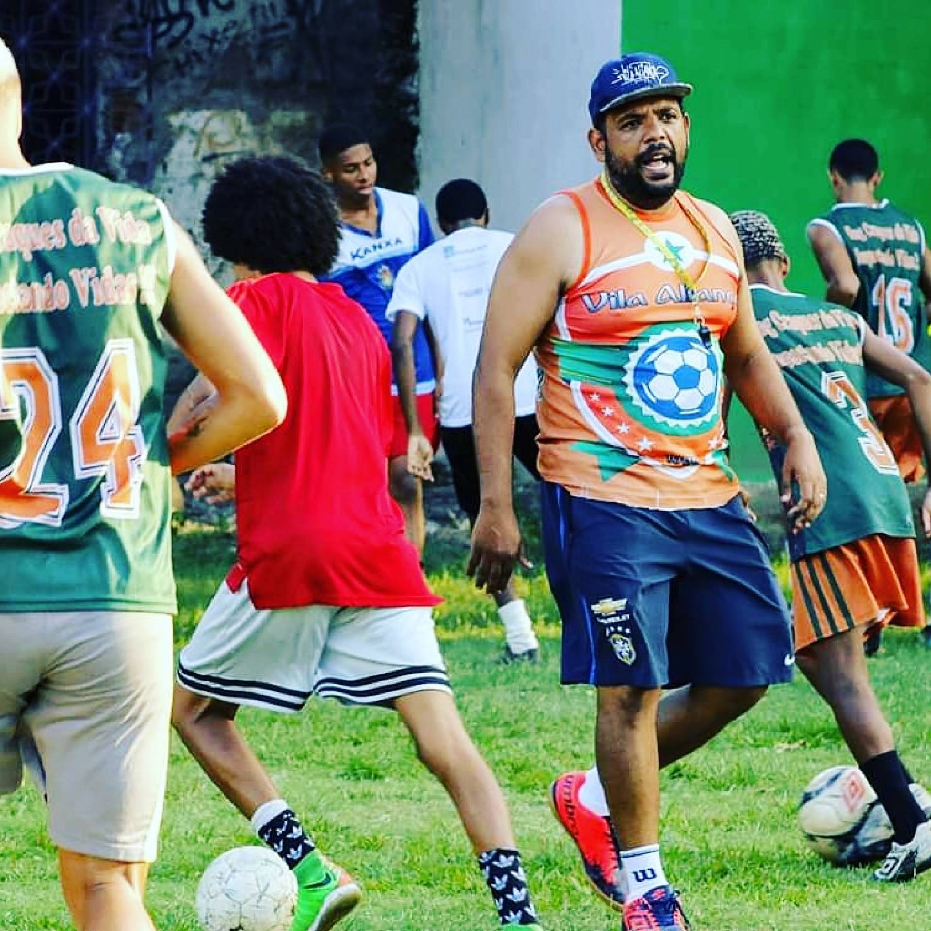 A ONG Craques da Vida, idealizada por Franklin Ferreira, tem sido uma porta de entrada para o futebol na Vila Alian&ccedil;a
 - Bruno Feij&atilde;o