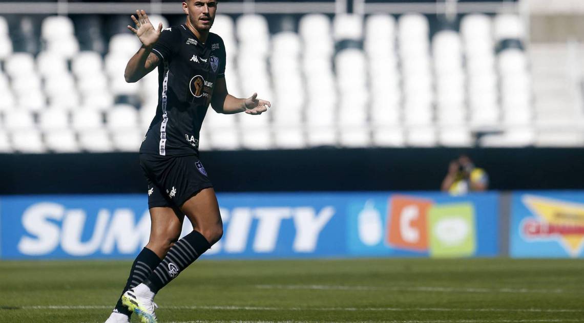 Pedro Raul marcou dois contra a Cabofriense - VITOR SILVA / BOTAFOGO