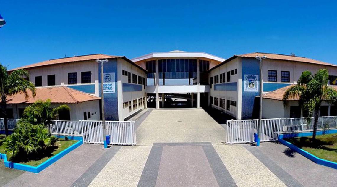 É importante frisar que os servidores que estão trabalhando há seis meses recebem 50% do 13º salário - Divulgação