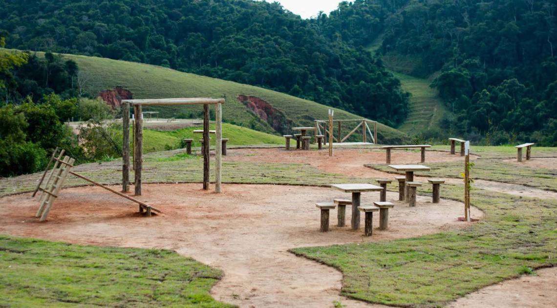 Samuca recebeu, em nome de Volta Redonda, a área de 1,2 milhão de m² que une espaços públicos de convivência à Mata Atlântica preservada