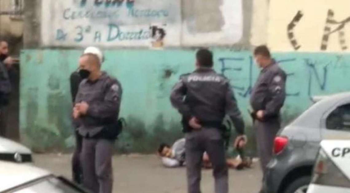 Homem Acaba Baleado Pela Pm Após Decapitar Uma Pessoa E Tentar Fugir