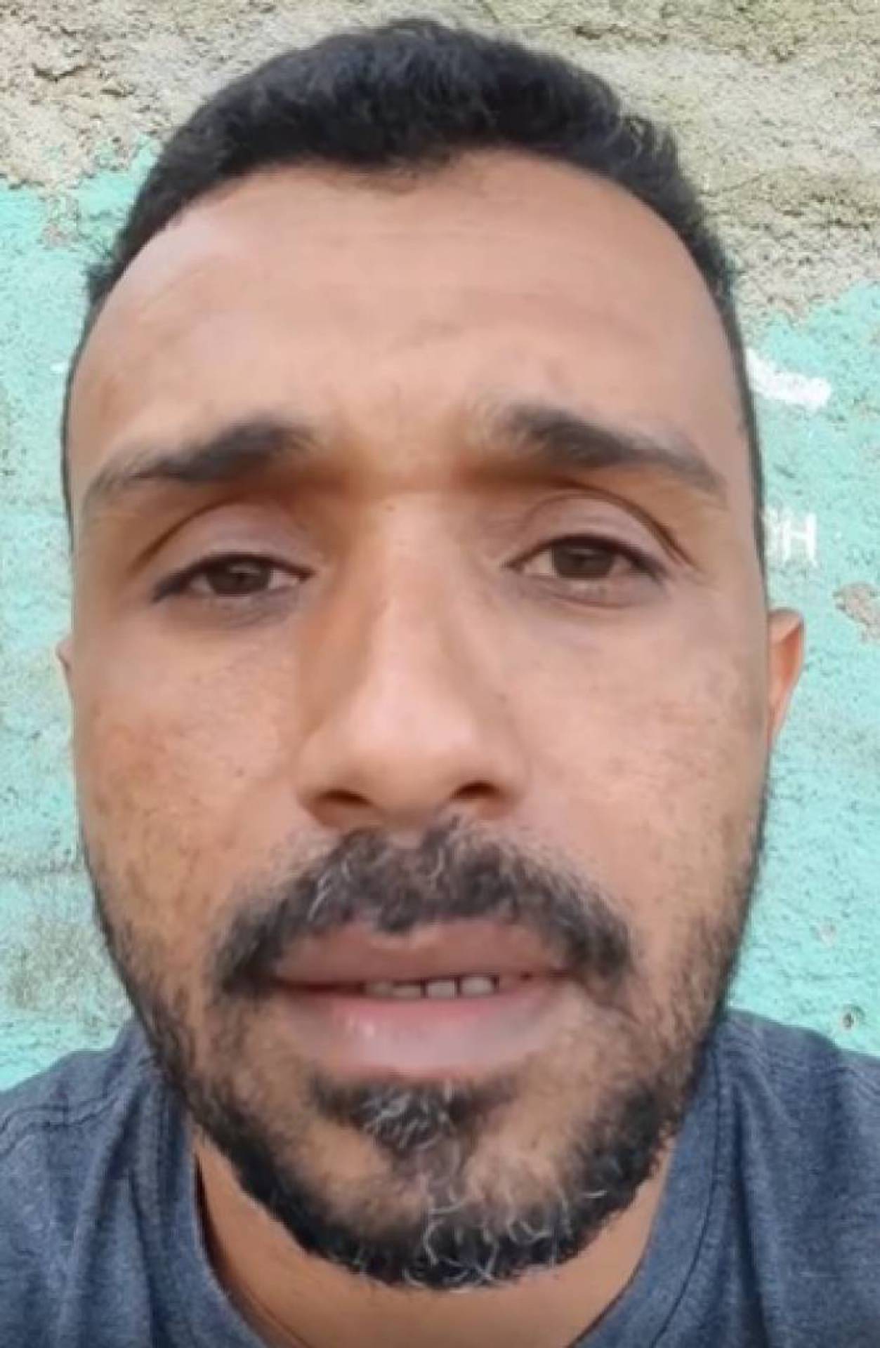 O vendedor ambulante André Pacheco divulgou um vídeo nas redes sociais pedindo ajuda para sustentar a família, já que não trabalha há três meses por conta do coronavírus - Arquivo Pessoal 