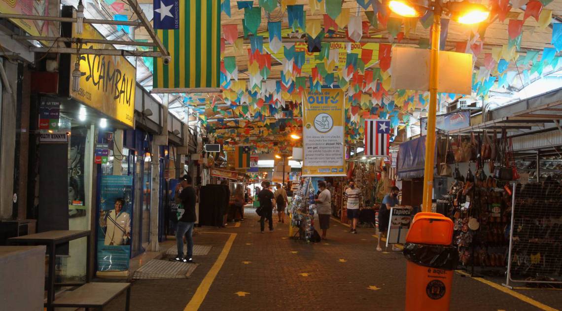 Rio - 04/07/2020 - Covid19 -  Reabertura do Centro de Tradiçoes Nordestinas,No Pavilhao de Sao Cristovao. . Fotos: Estefan Radovicz /  agencia O Dia
      Byline