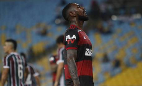 Flamengo e Olympique dão mais um passo na negociação por Gerson e trocam minuta de contrato