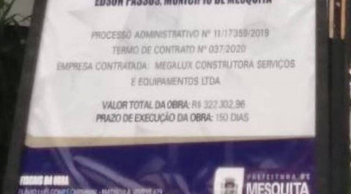 Placa da obra de revitalização da praça Darcy Ribeiro, em Edson Passos, Mesquita - Divulgação