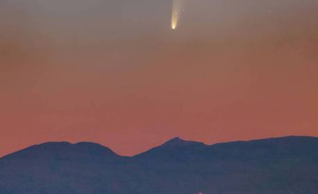 Maior cometa já visto no sistema solar está viajando em direção à Terra