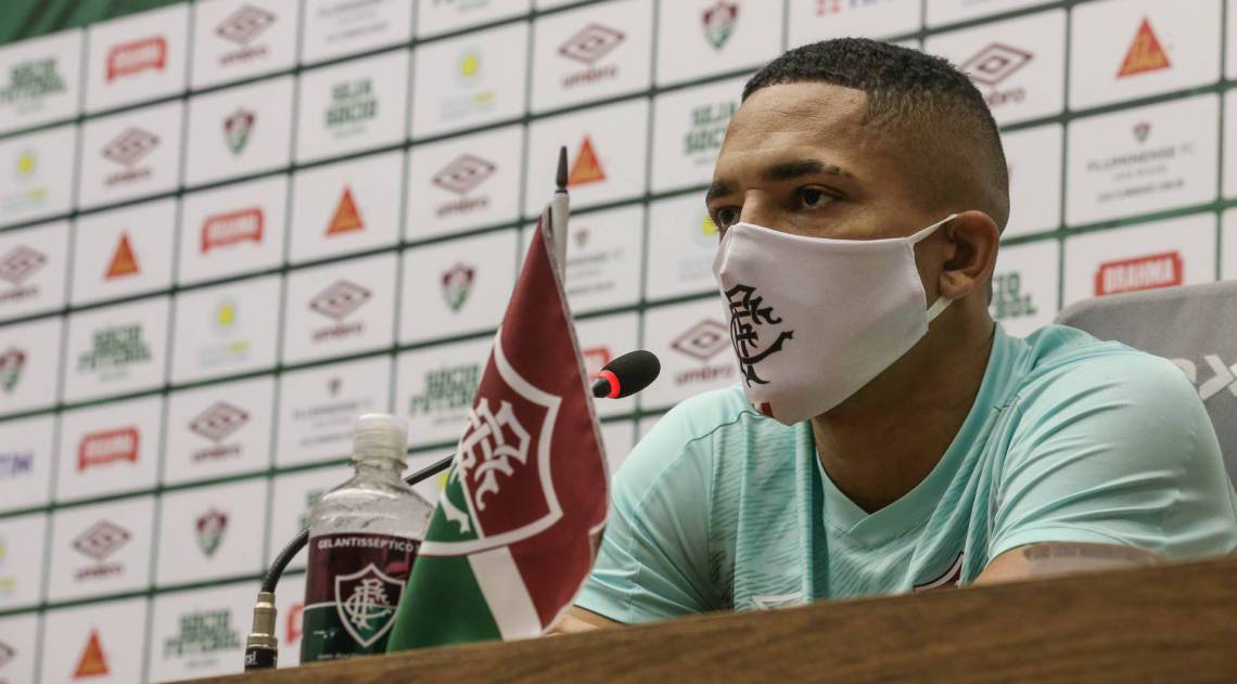 Gilberto - LUCAS MER&Ccedil;ON / FLUMINENSE 