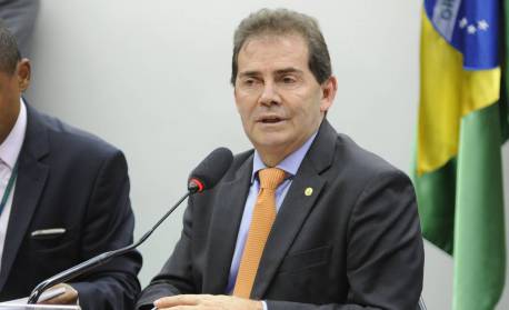 SDD incorpora PROS e espera manter todos os quadros dos partidos