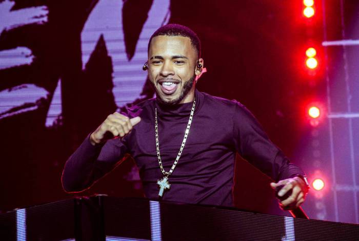 Rennan da Penha - Lele Tavares