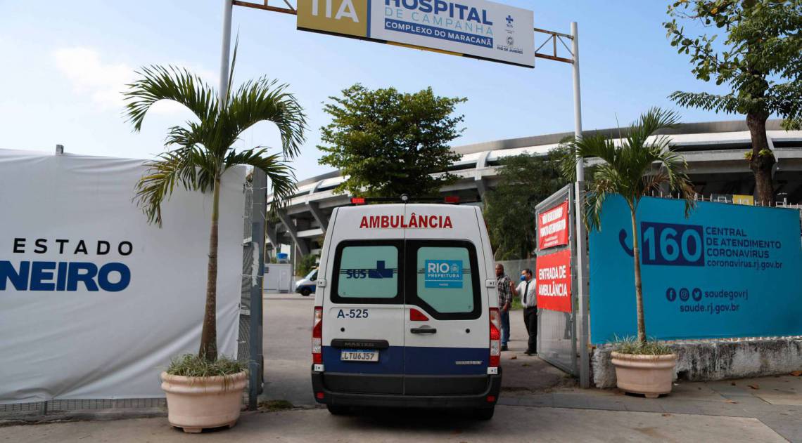 Rio de Janeiro - RJ - 17/07/2020 - COVID 19 - Coronavirus no Rio - Manifestacao dos profissionais de saude do hospital de campanha do Maracan&atilde; - Foto Gilvan de Souza / Agencia O Dia - Gilvan de Souza / Agencia O Dia