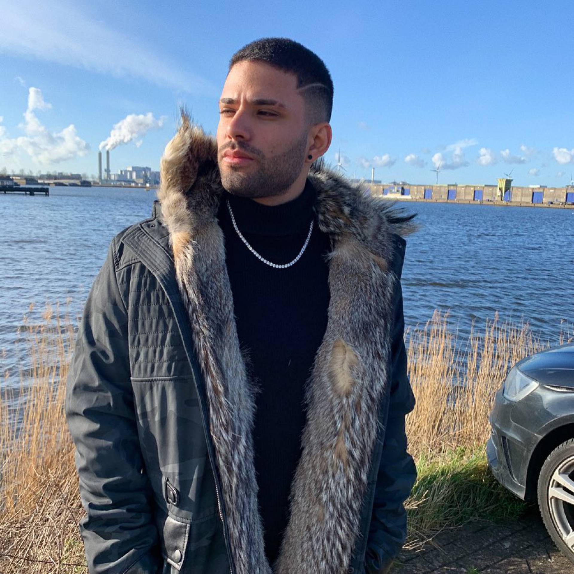 Raper Krawk assinou com 'A Fazenda'