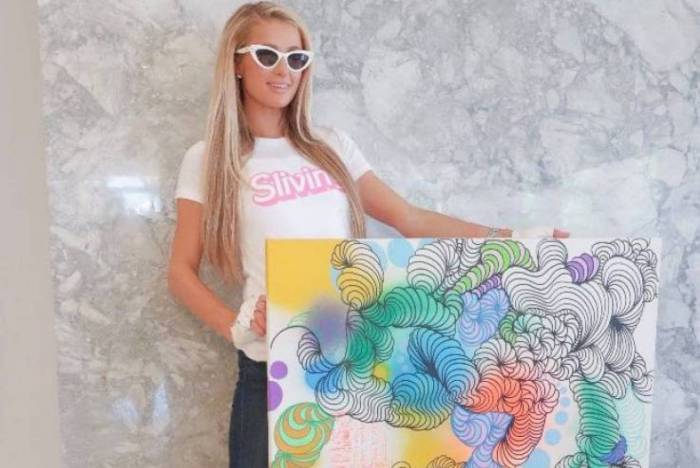 Paris Hilton comprou uma obra de arte da artista brasileira Taly Cohen - Divulgação 