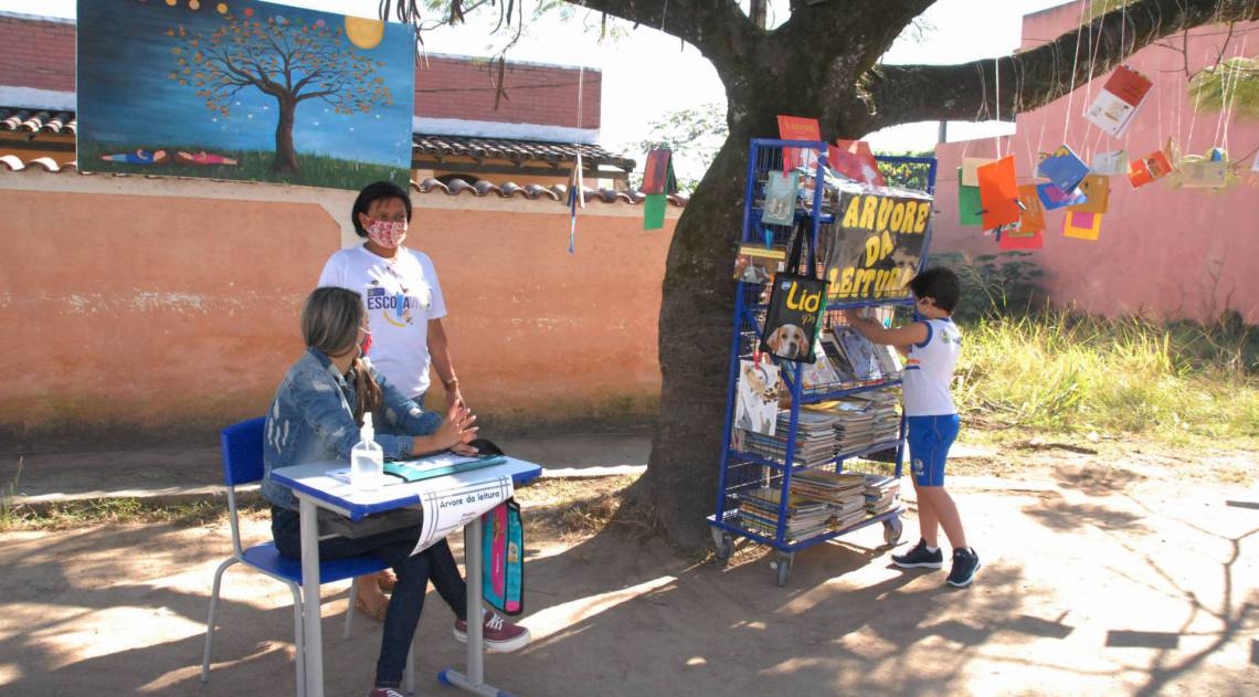Ação na escola municipal de Magé