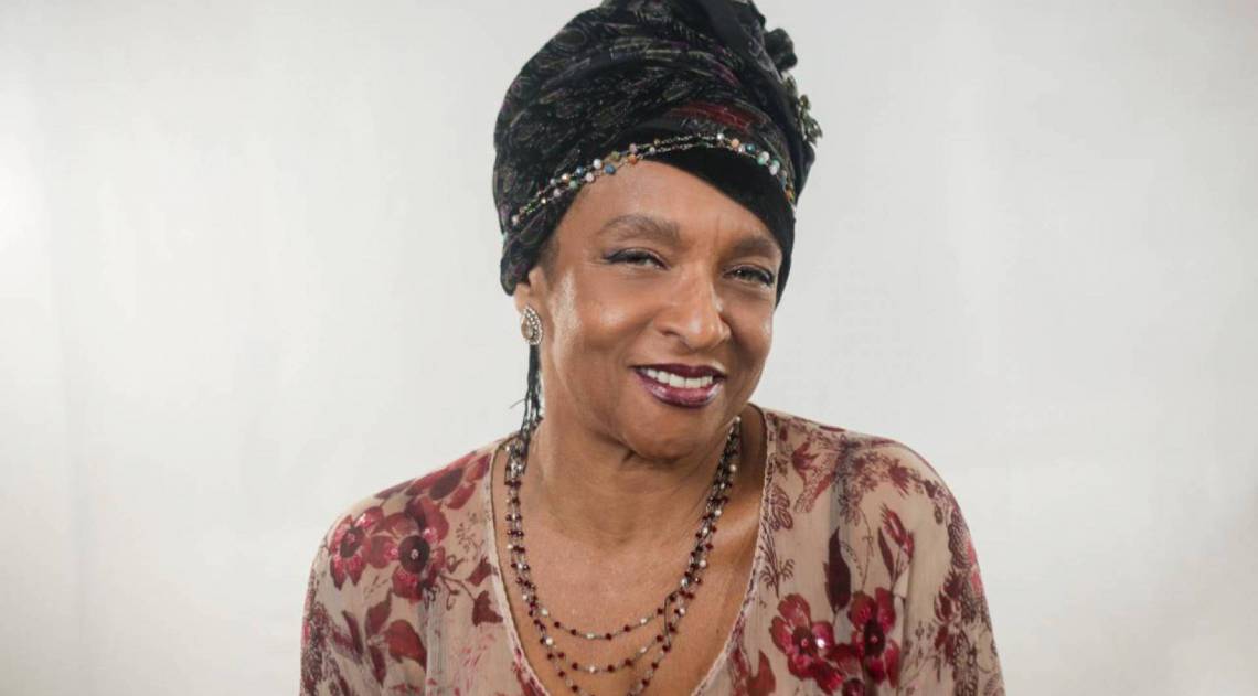 Elisa Lucinda, poetisa, jornalista, escritora, cantora e atriz capixaba