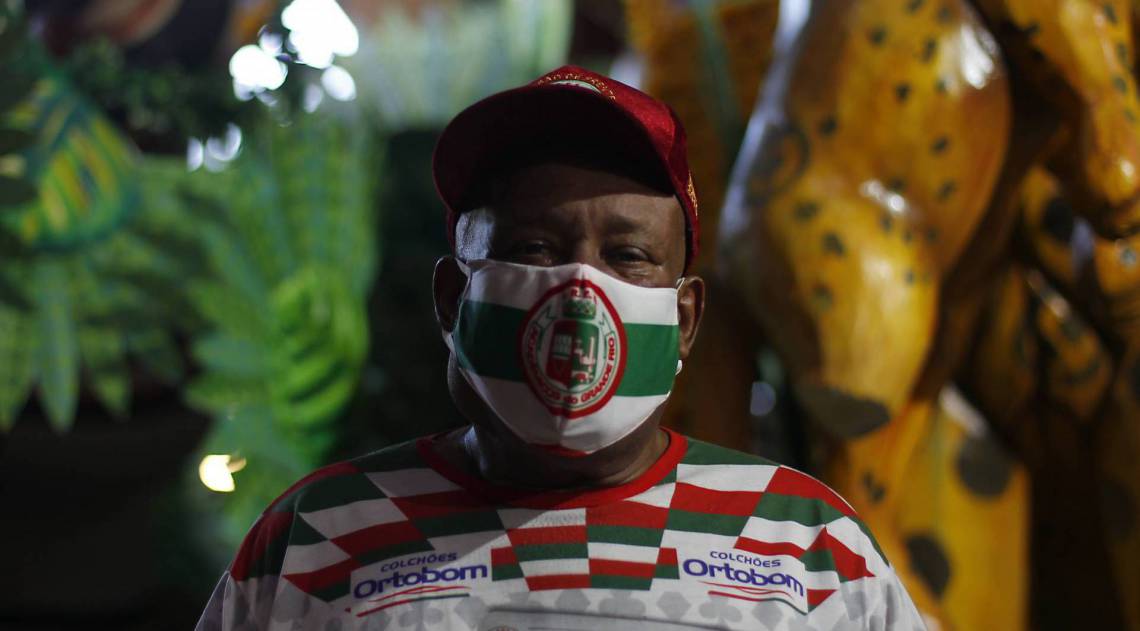 Rio de Janeiro 22/07/2020 - Cidade do Samba esta com atividades paralisadas, boa parte dos funcionarios do Carnaval esta sem receber salarios. Na foto acima o Jorge Luis na Grande Rio. Fotos: Luciano Belford/Agencia O Dia