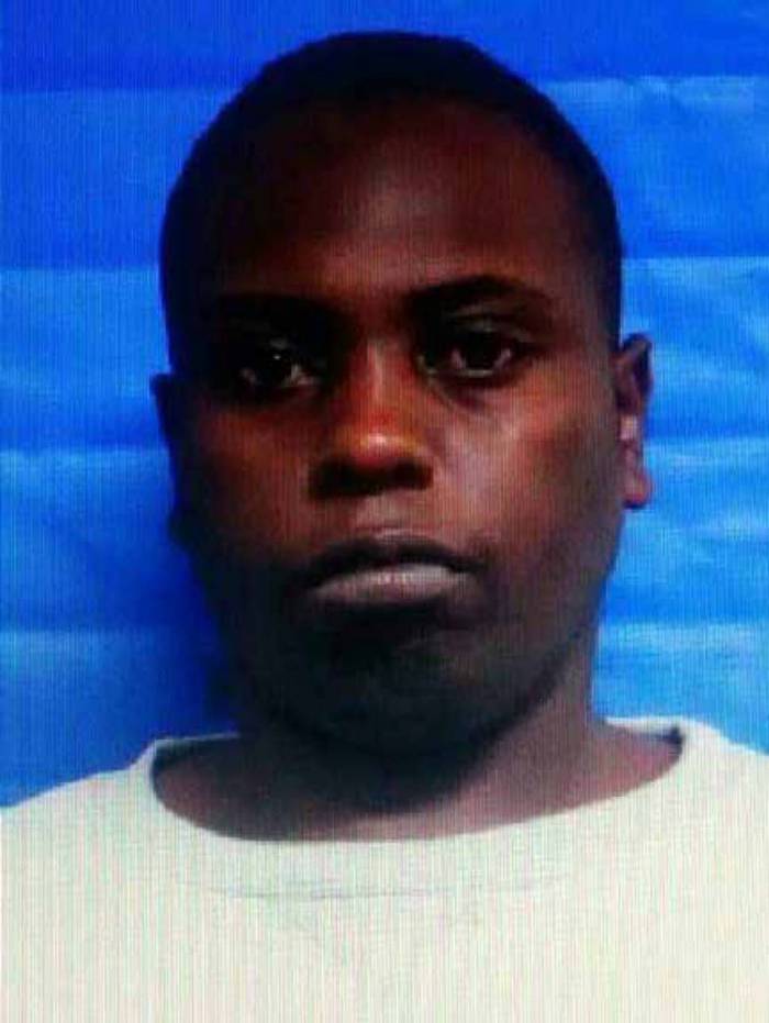 Preso chefe de milícia em Curicica envolvido em morte de militar português