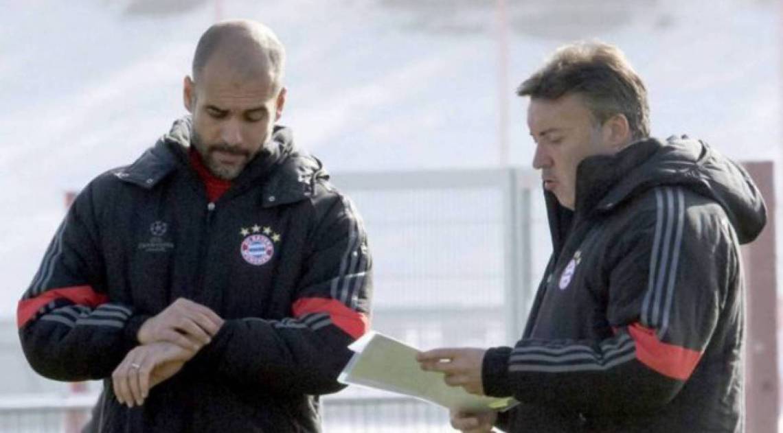 Domènec Torrent ao lado de Pep Guardiola