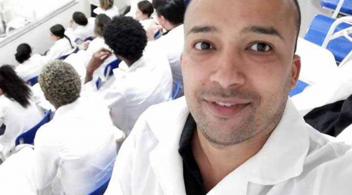 Roberto da Silva Souza &eacute; estudante de Biomedicina - Arquivo Pessoal