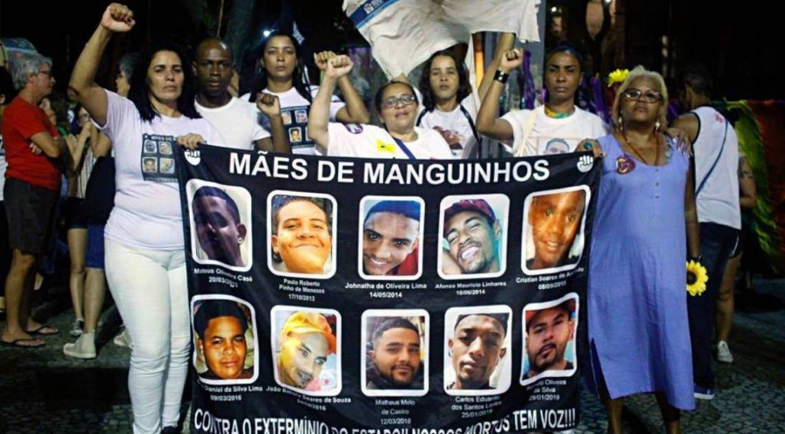 Mães de jovens assassinados por policiais em manifestação - DIVULGAÇÃO