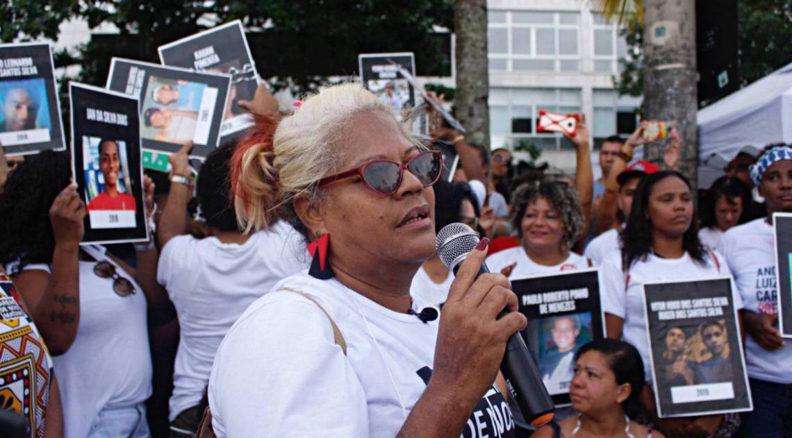 Mônica Cunha, mãe de Rafael Cunha, assassinado 
em 2006